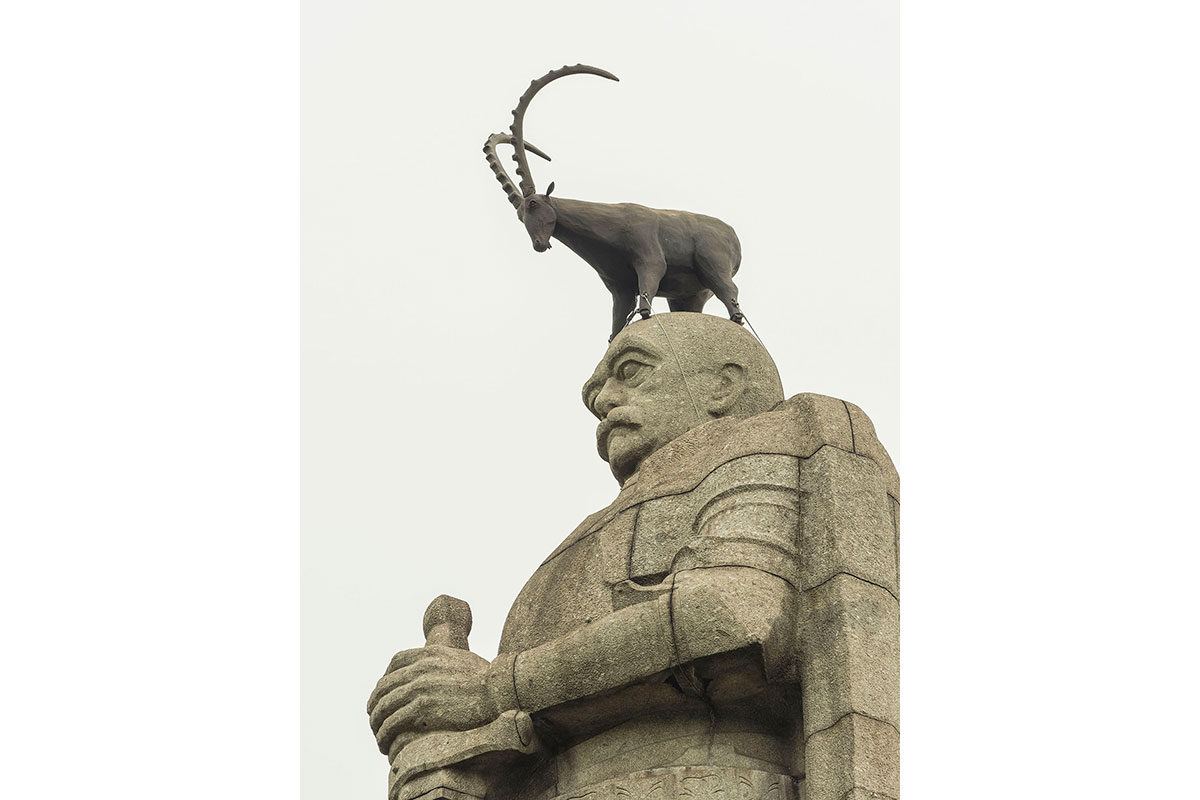 Capricorn_Two_0180580